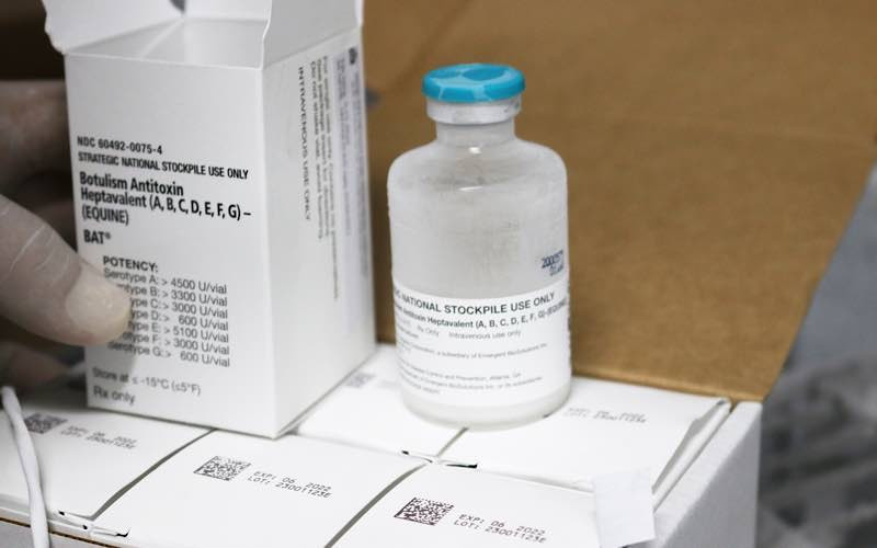 Bệnh viện Chợ Rẫy tiếp nhận thuốc giải độc botulinum - Ảnh 1.