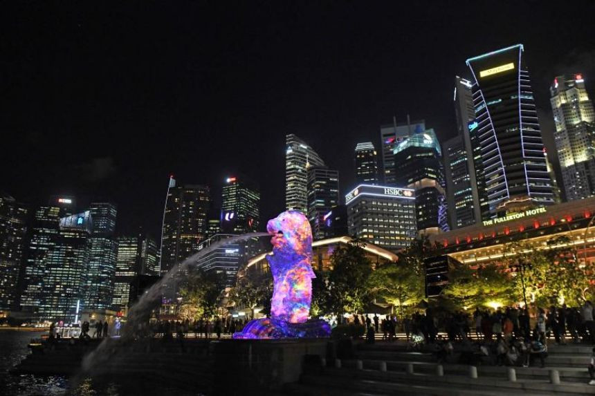 Theo báo Straitstimes, Singapore đã đặt mục tiêu hoàn thành việc đưa từ 90% đến 95% giao dịch chính phủ lên môi trường kỹ thuật số vào năm 2023