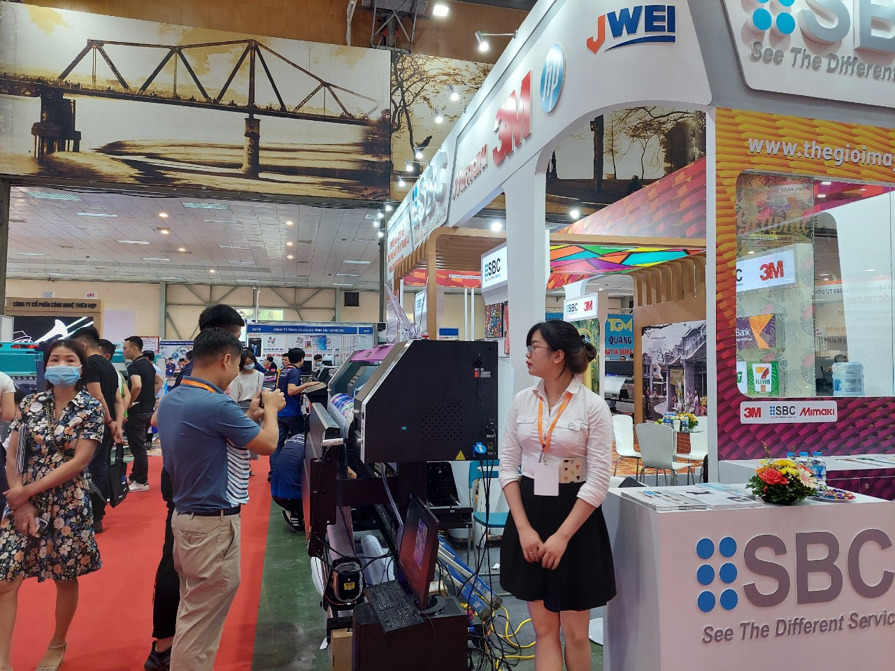 Nhiều máy móc công nghệ tiên tiến đã có mặt tại Triển lãm Quốc tế ngành In ấn và Bao bì Việt Nam - VPSE 2021 - Ảnh 2.