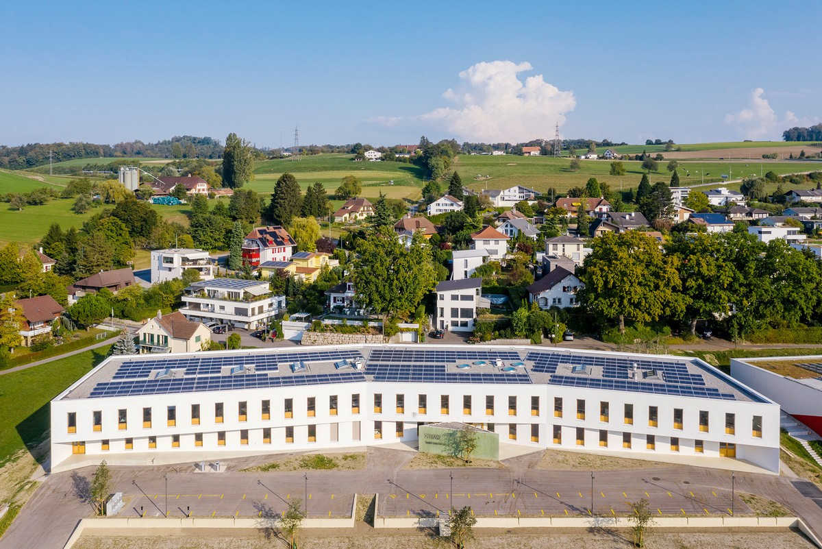 Thụy Sĩ có tòa nhà văn phòng đầu tiên không sử dụng năng lượng - Ảnh 1.
