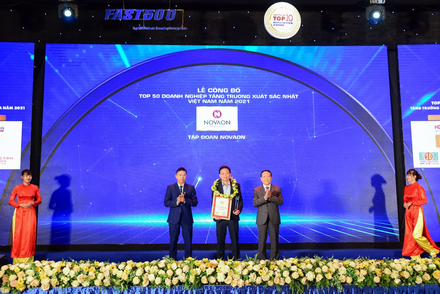 NOVAON là DN công nghệ duy nhất lọt TOP 50 công ty tăng trưởng xuất sắc nhất Việt Nam - Ảnh 1.