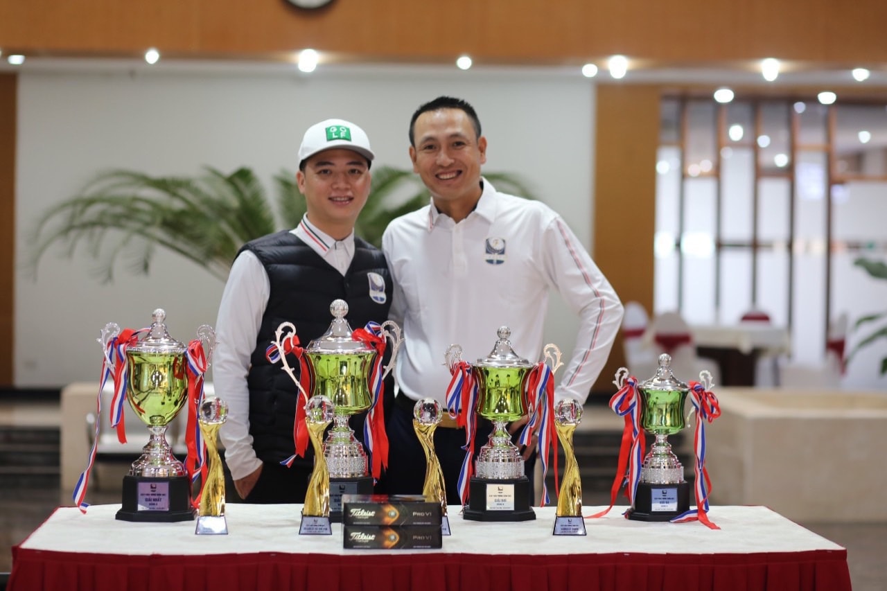 Golfer Trương Văn Mạnh vô địch giải F Golf Mùa hè rực lửa 2021 - Ảnh 2.