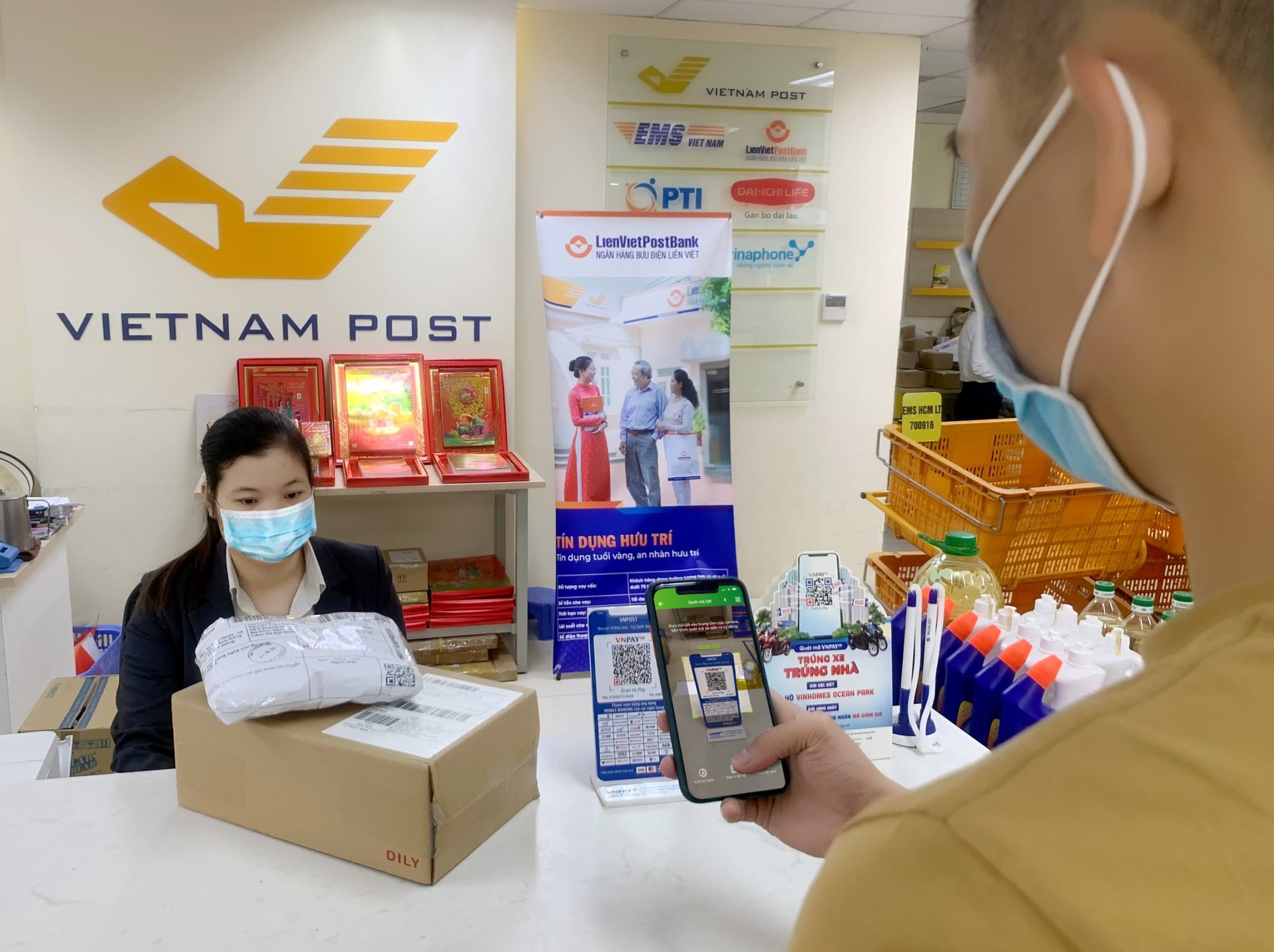 Bưu điện được cấp phép cung cấp dịch vụ trung gian thanh toán - Ảnh 1.
