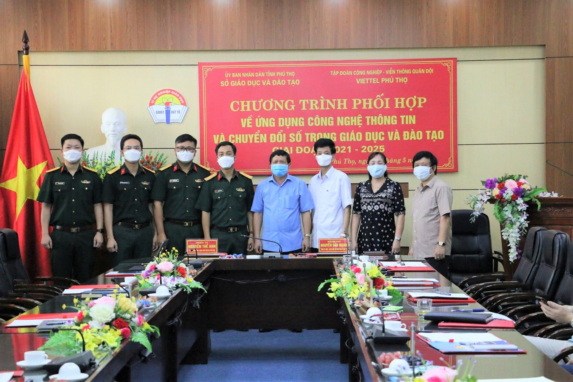 Viettel và Sở GD&ĐT tỉnh Phú Thọ hợp tác toàn diện chuyển đổi số lĩnh vực giáo dục  - Ảnh 1.