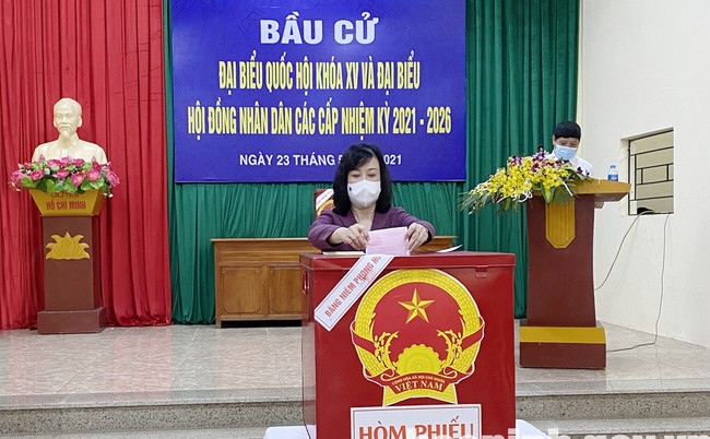 Chủ tịch Quốc hội kiểm tra công tác bầu cử tại Bắc Ninh - Ảnh 3.