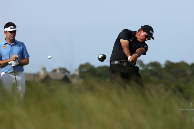 Công thức chiến thắng của Phil Mickelson: Cà phê, thiền và 