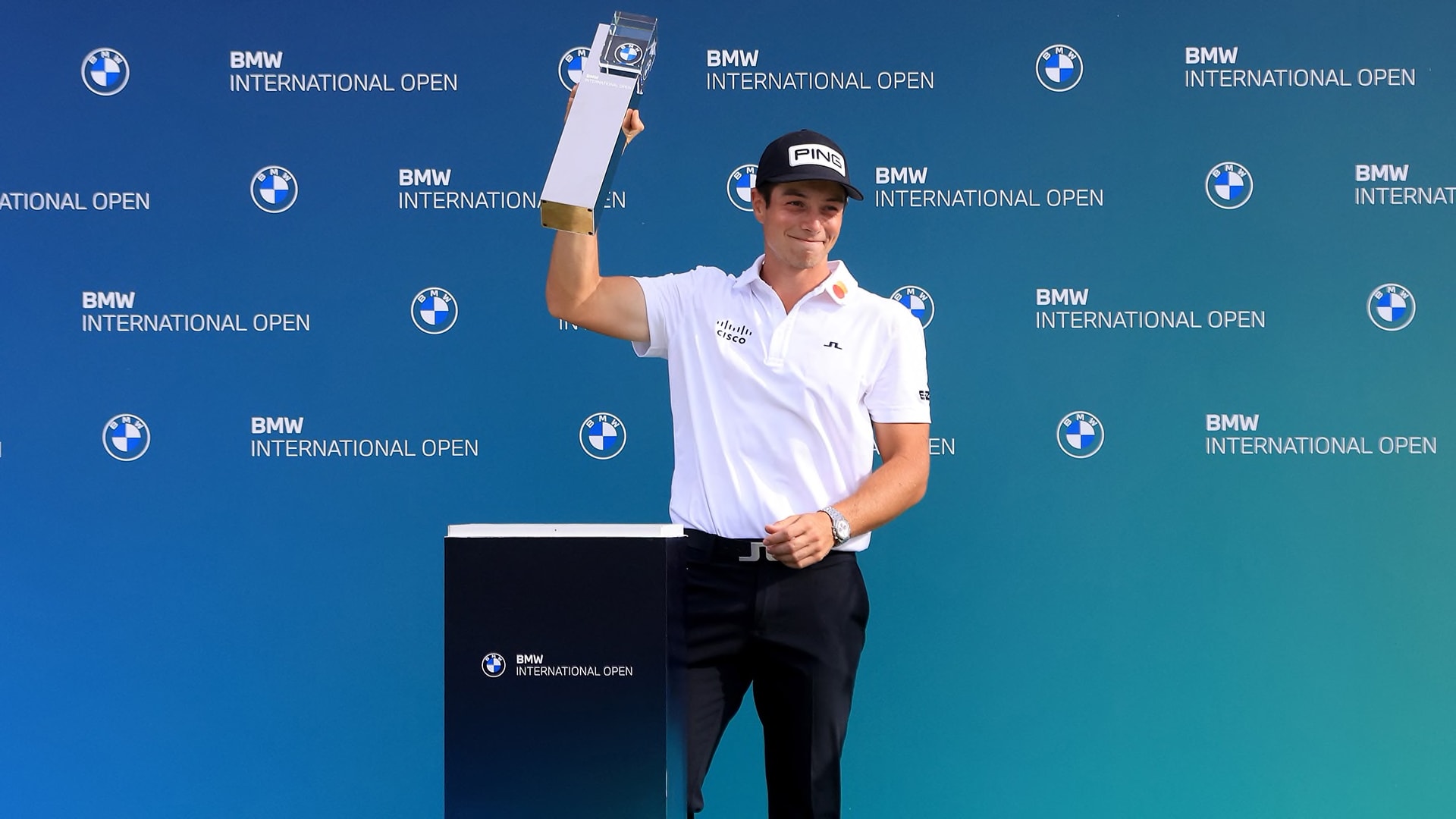 Viktor Hovland có danh hiệu European Tour đầu tiên sau chiến thắng BMW International Open 2021 - Ảnh 1.