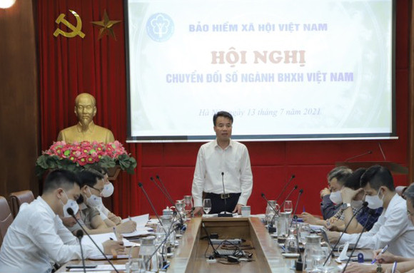 BHXH Việt Nam: Tiếp tục đẩy mạnh chuyển đổi số để phục vụ doanh nghiệp và người dân tốt nhất - Ảnh 1.