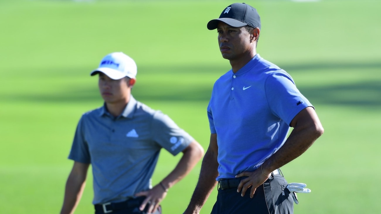 Collin Morikawa học cách sử dụng gậy sắt từ Tiger Woods - Ảnh 2.