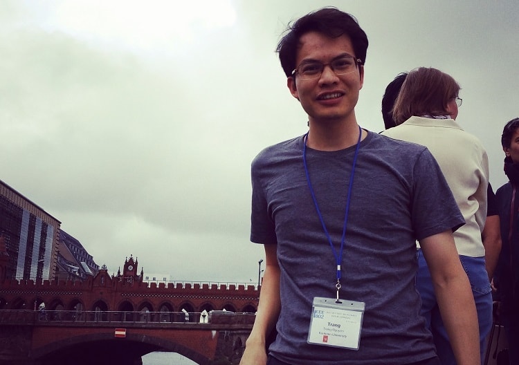 'Ông trùm' sáng chế ôm mộng về quê khởi nghiệp đèn thông minh