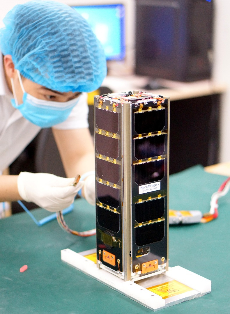Vệ tinh NanoDragon: VN đang dần làm chủ CN vụ trụ - Ảnh 1.