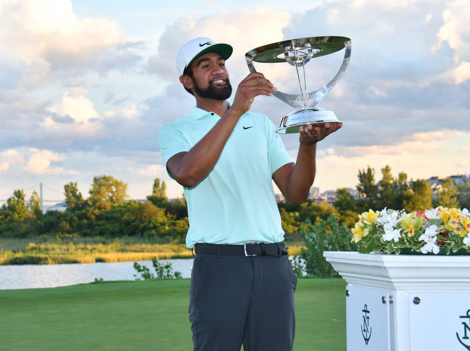 The Northern Trust: Thắng playoff, Tony Finau có danh hiệu đầu tiên sau 5 năm - Ảnh 1.