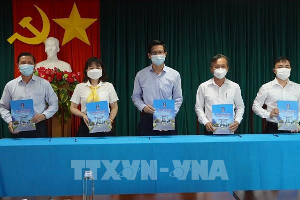 Hỗ trợ đưa 7.000 hộ sản xuất nông sản lên sàn thương mại điện tử