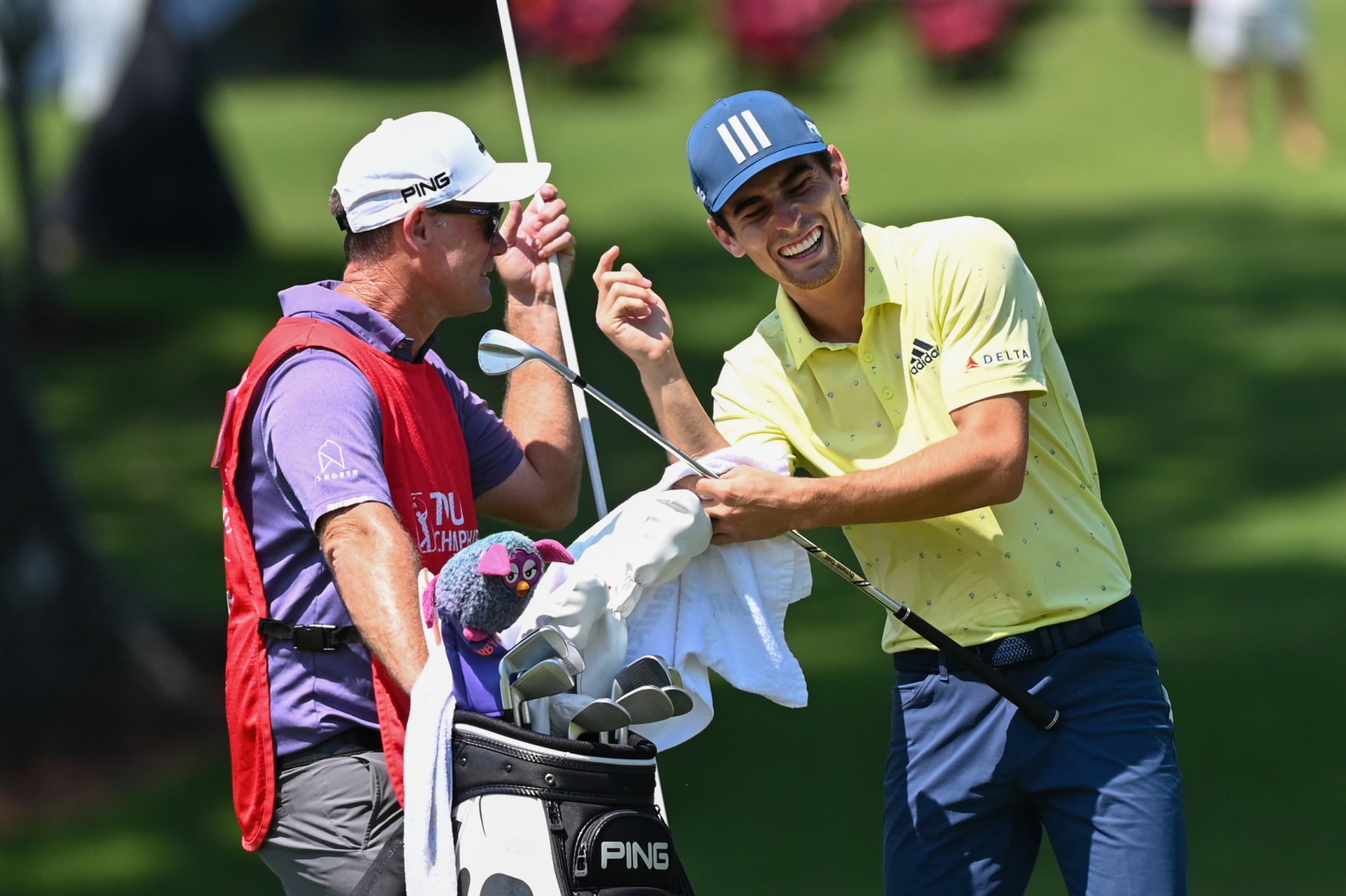 Joaquin Niemann suýt bị phạt vì đánh quá nhanh tại Tour Championship - Ảnh 2.