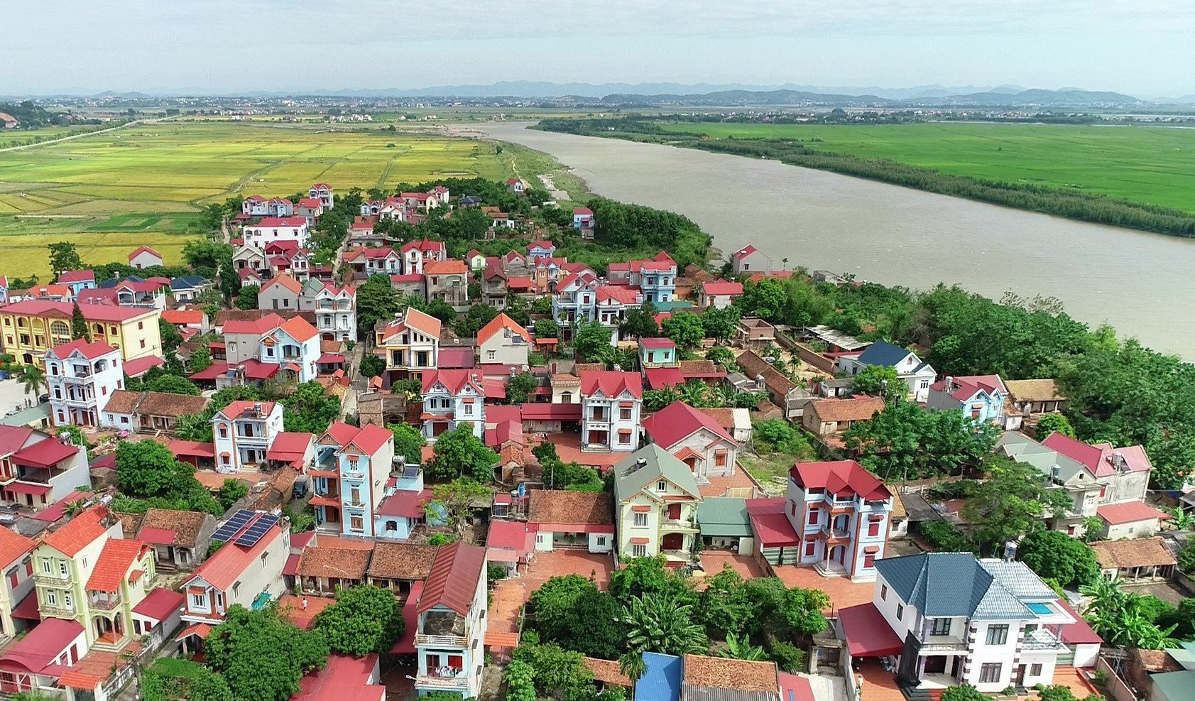Xây dựng Nông thôn mới nâng cao ở Bắc Giang: đột phá từ các cơ chế, chính sách - Ảnh 2.