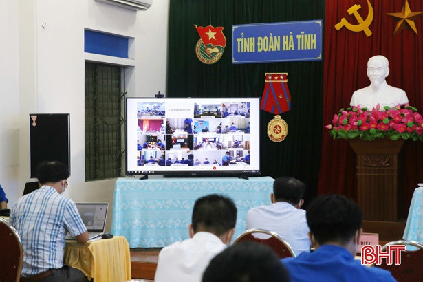 Hà Tĩnh: Tích cực chuyển đổi số, đảm bảo hiệu quả công vụ thời dịch bệnh