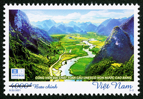 Bộ tem giới thiệu vẻ đẹp của 03 công viên địa chất toàn cầu UNESCO ...