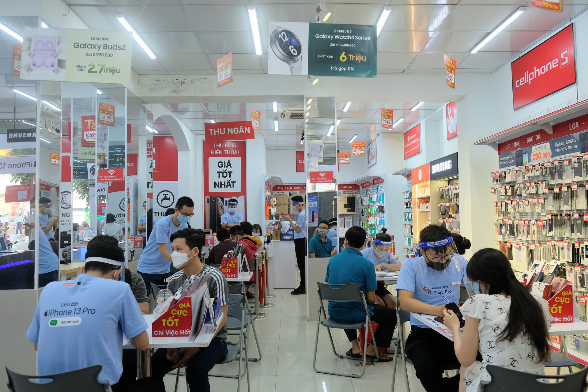 CellphoneS mở bán iPhone 13 chính hãng tại thị trường Việt Nam - Ảnh 2.