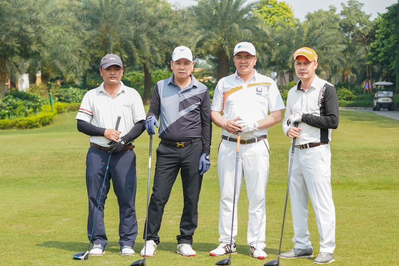 Golfer Dương Văn Vinh vô địch giải mừng sinh nhật 1 tuổi CLB F Golf - Ảnh 8.