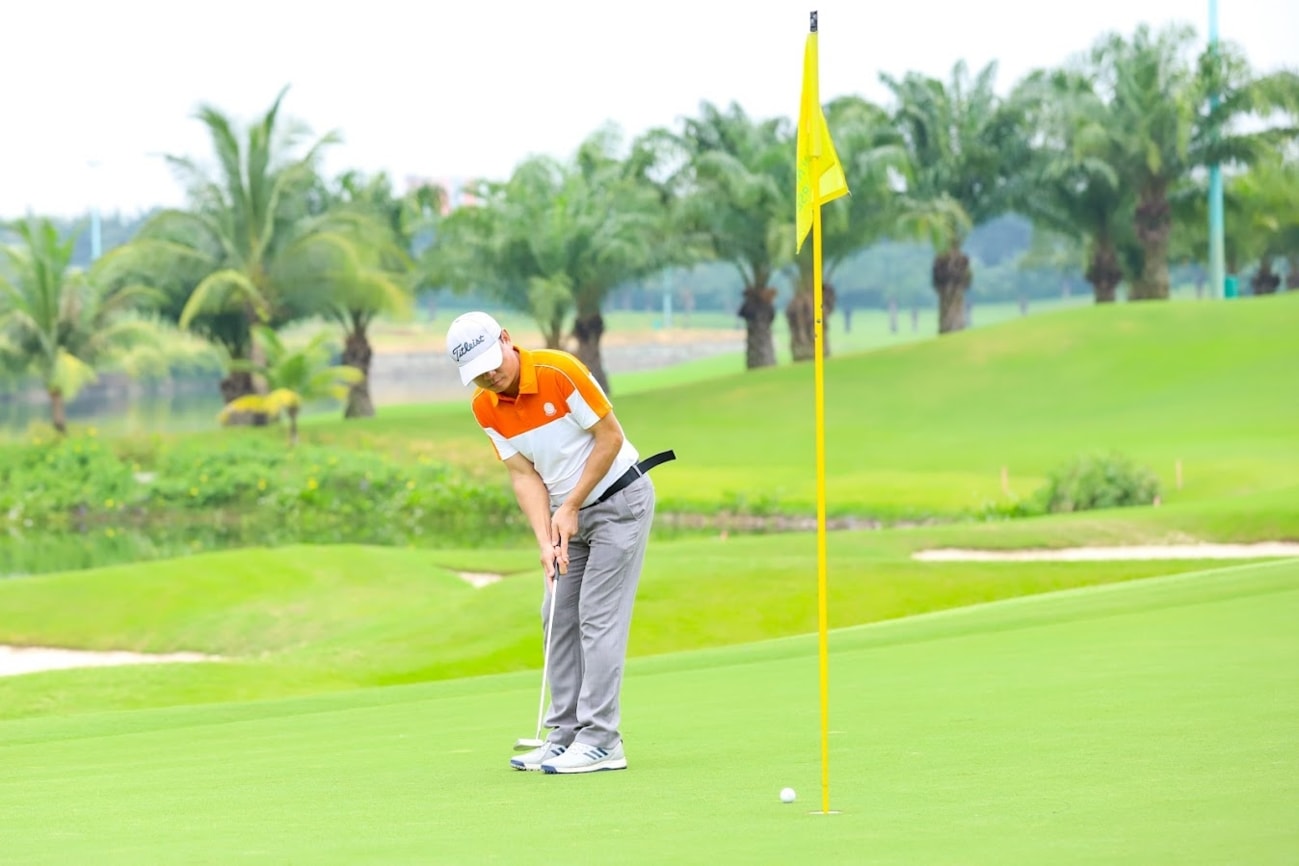 Golfer Ngô Ngọc Minh giành cúp luân lưu tại buổi Outing CLB Golf G75 - Ảnh 10.