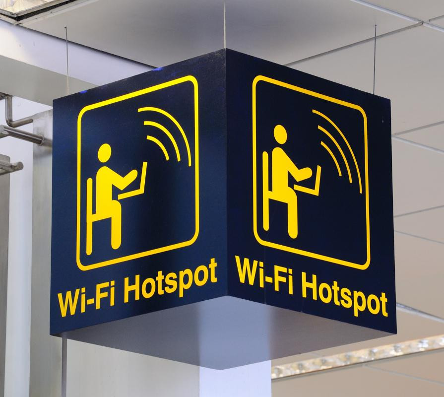Cải thiện bảo mật khi nhân viên làm việc qua Wi-Fi công cộng - Ảnh 2.