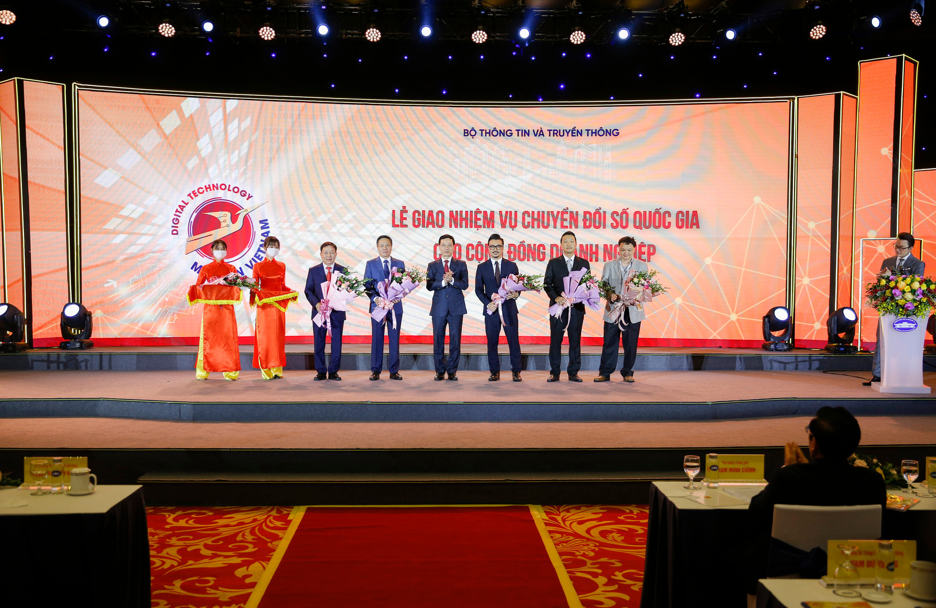 Sản phẩm của CMC được vinh danh tại giải thưởng Make in Viet Nam - Ảnh 1.