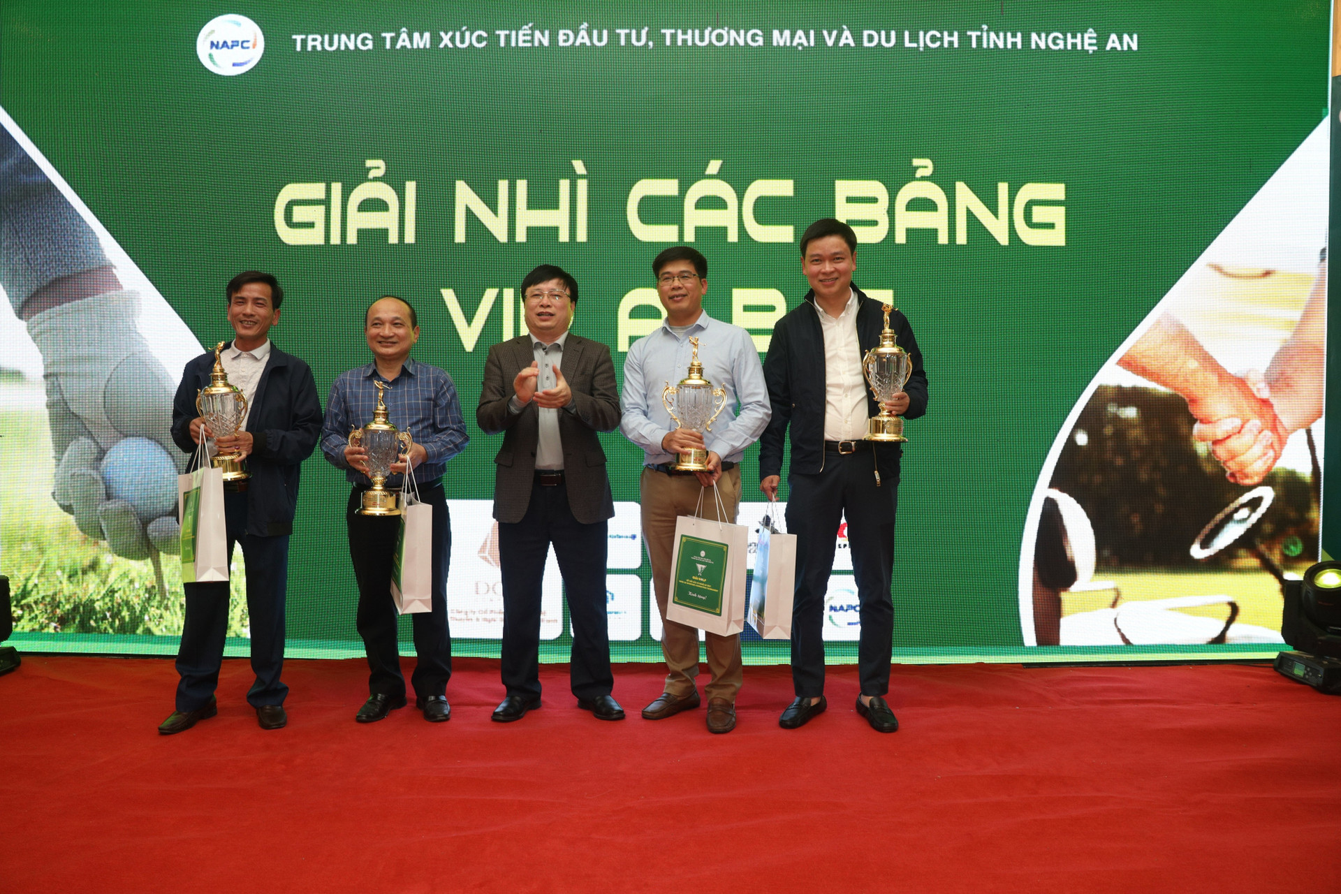 Golfer Nguyễn Trung Đức vô địch giải golf Nghệ An kết nối đầu tư 2021 - Ảnh 5.
