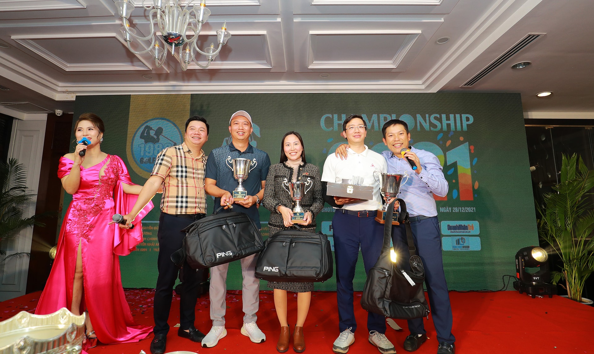 Đánh -13 gậy, golfer Nguyễn Thái Hà vô địch giải 1982 Golf Club Championship 2021 - Ảnh 6.