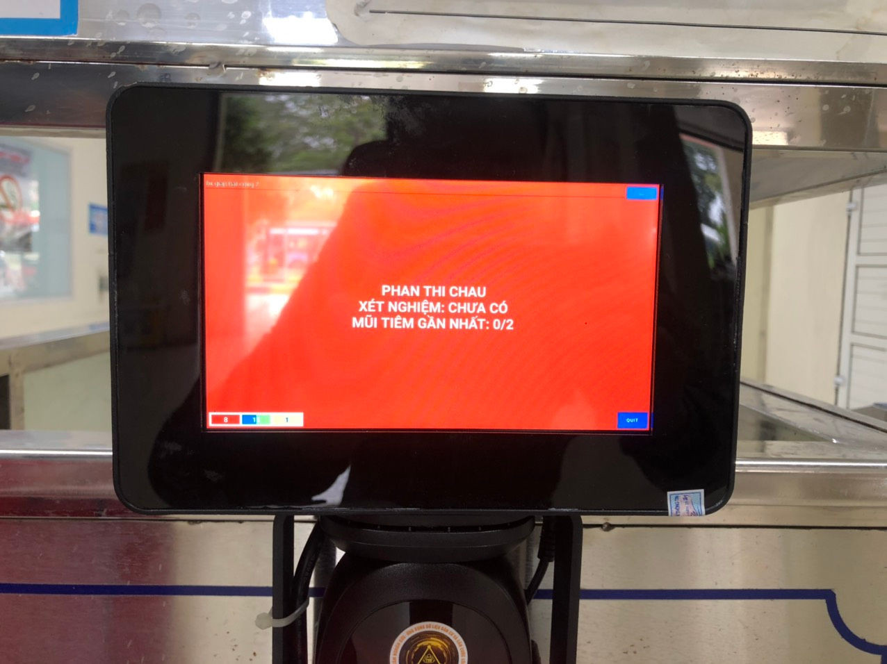 Quét mã QR tại Bến xe Giáp Bát và Mỹ Đình: Thuận tiện, không lo lộ thông tin cá nhân - Ảnh 1.