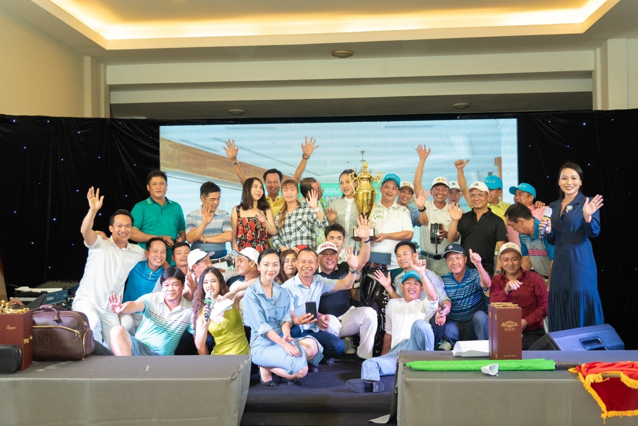 Golfer Huỳnh Quang Đức Vô địch giải golf Tất niên 2021 KN Golf Academy - Ảnh 9.