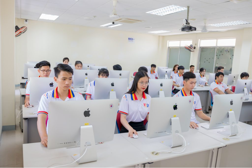 Đại học CNTT-TT Việt - Hàn mở các ngành học AI, truyền thông và mỹ thuật số - Ảnh 1.