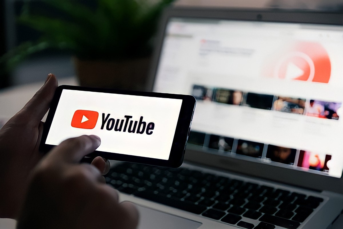 Tại sao nên xóa lịch sử xem YouTube thường xuyên?