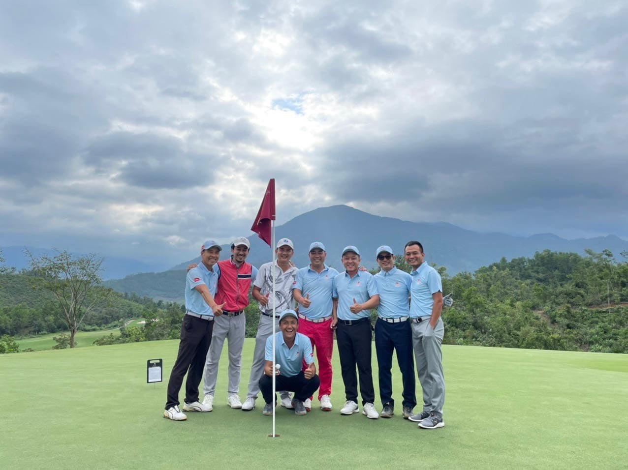 Golfer Nguyễn Sơn Thành lập kỷ lục trong dịp đầu xuân năm mới - Ảnh 3.