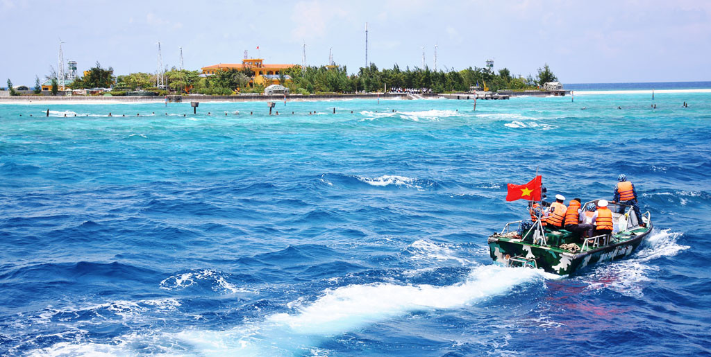 Truyền thông du lịch gắn với bảo vệ chủ quyền biển đảo, phát triển kinh tế biển Việt Nam - Ảnh 1.