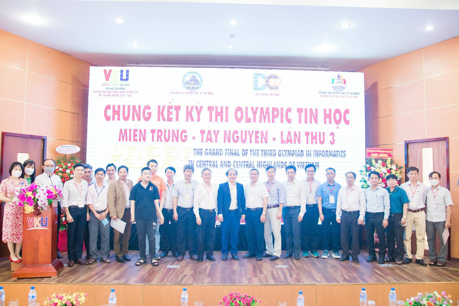 Nhiều học sinh đạt giải cao cuộc thi Olympic Tin học Miền Trung - Tây Nguyên năm 2022 - Ảnh 3.