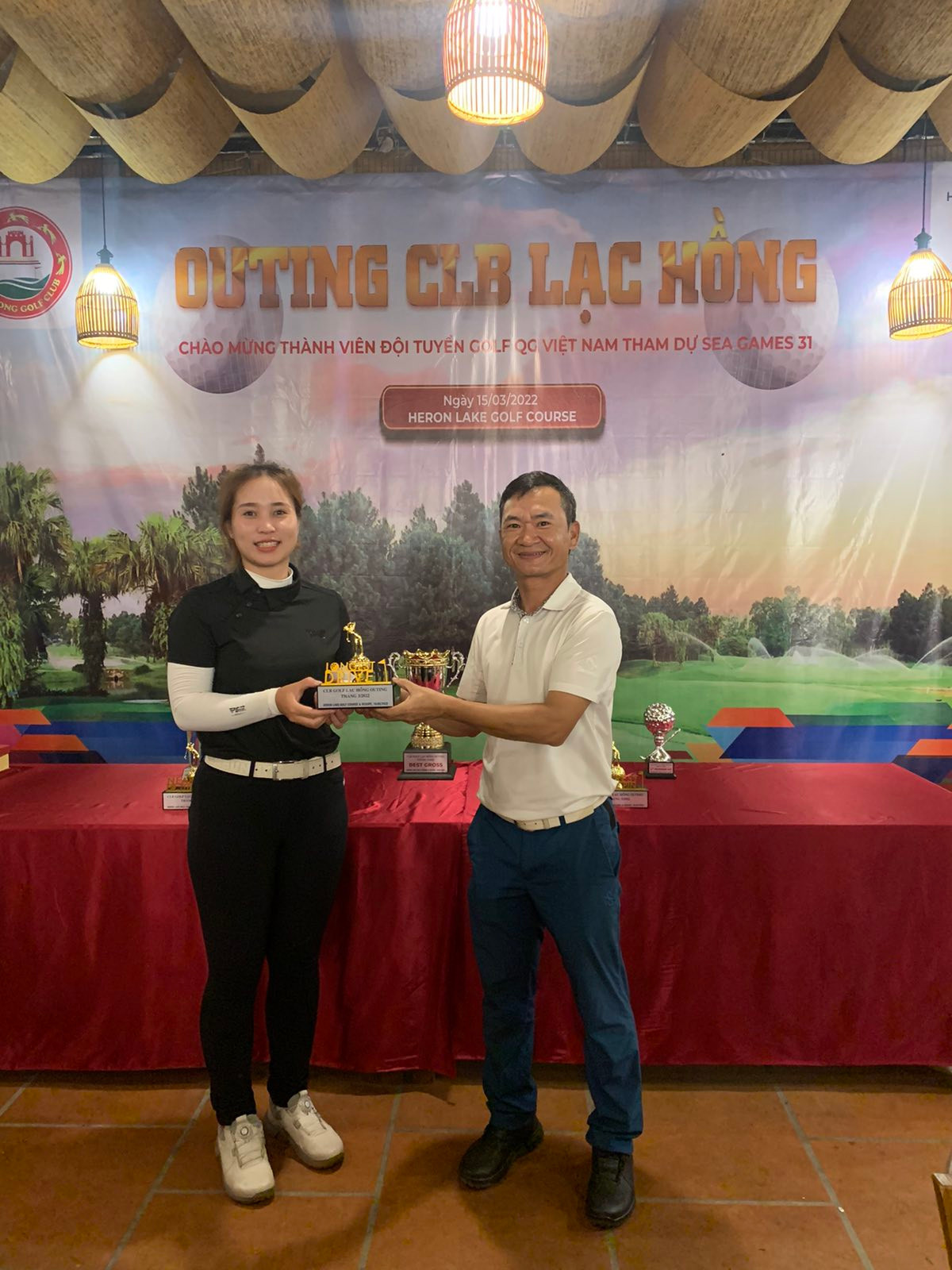 CLB Golf Lạc Hồng tổ chức Outing chúc mừng thành viên tham dự ĐTQG dự SEA Games 31 - Ảnh 2.