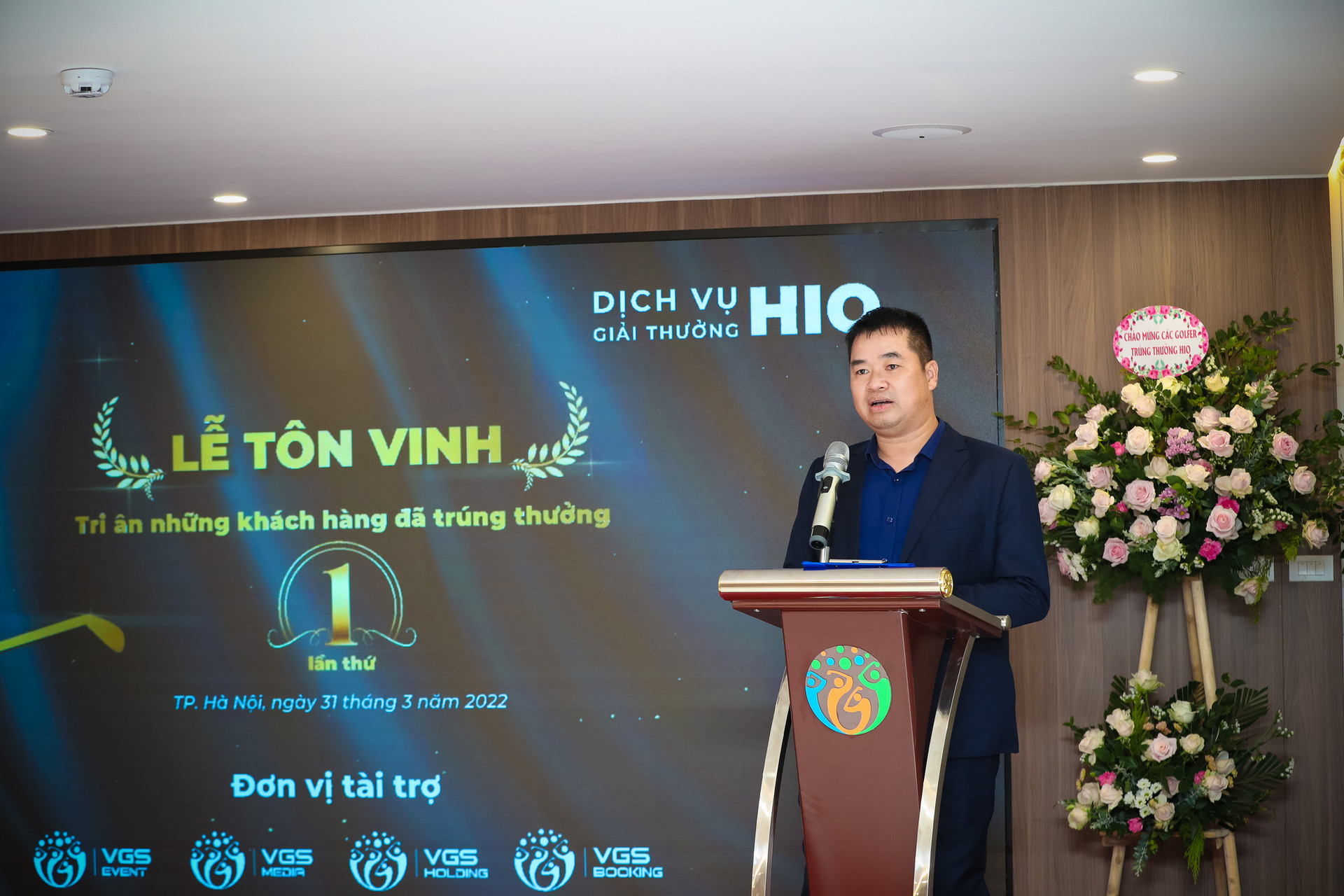 Buổi lễ được tổ chức đồng thời tại VGS Building – Hà Nội và VGS Southern – TP. HCM, quy tụ số lượng golfer đã ghi HIO và nhận tiền thưởng từ VGS Sport lớn nhất từ trước đến nay. - Ảnh 4.