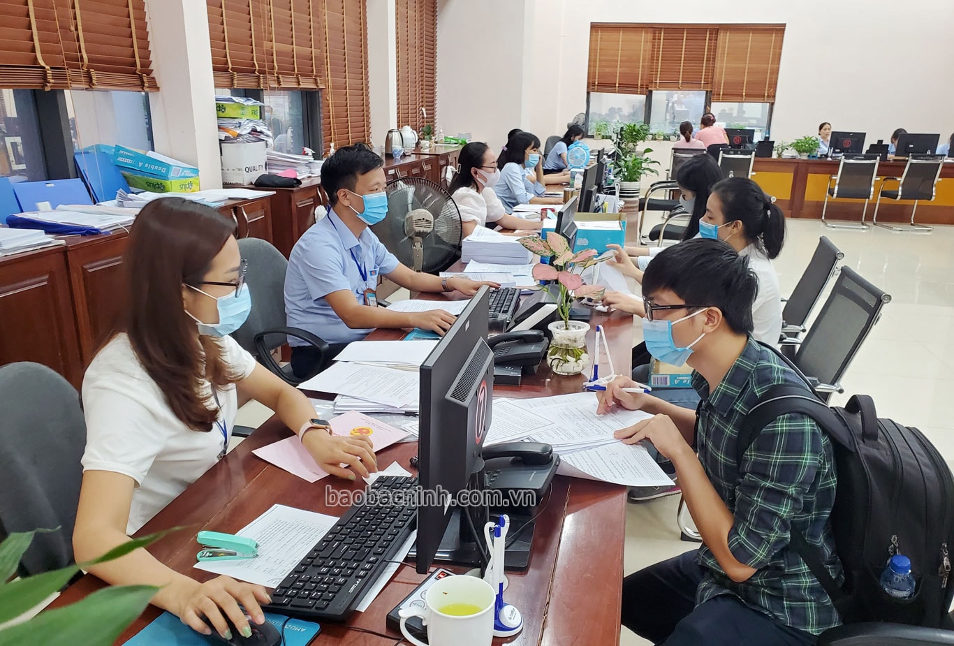 Xây dựng chính quyền điện tử, hướng đến chính quyền số