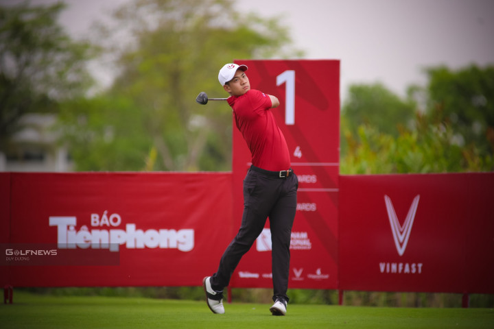 Trương Chí Quân đứng trước nguy cơ lỡ cắt tại Giải Vô địch Golf Quốc gia 2022 - Cúp VinFast - Ảnh 1.
