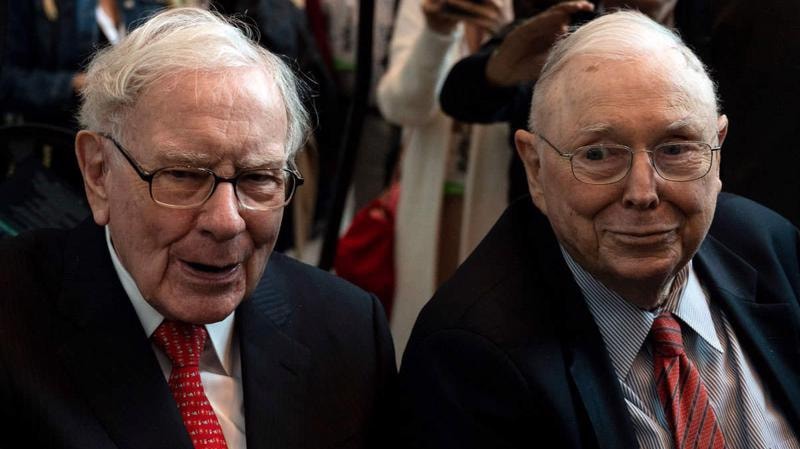 Warren Buffet khong tin vao Bitcoin anh 1