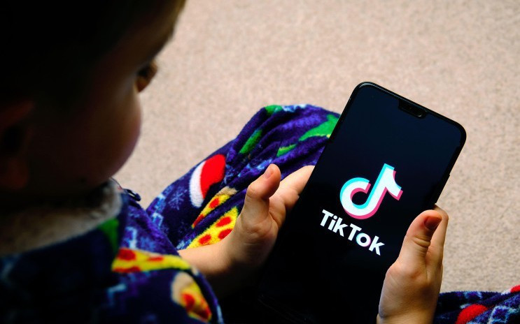 TikTok và mối lo ảnh hưởng tiêu cực đối với trẻ em