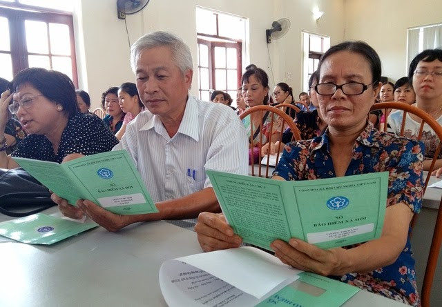 Hà Nội hỗ trợ thêm tiền đóng bảo hiểm xã hội tự nguyện cho người dân: Chính sách nhân văn, kịp thời - Ảnh 1.