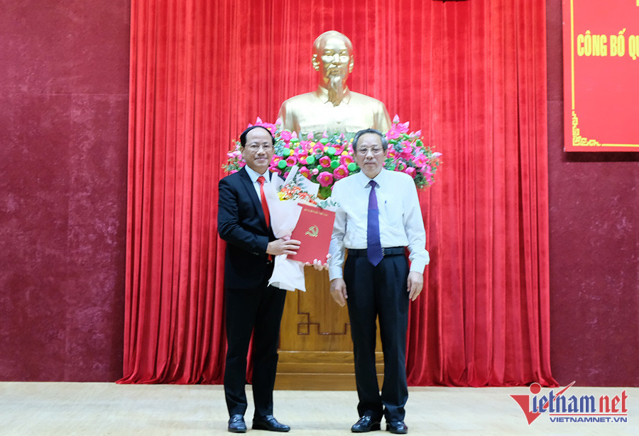 Công bố quyết định điều động ông Phạm Anh Tuấn làm Phó Bí thư Tỉnh ủy Bình Định - Ảnh 1.
