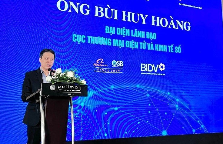 Ông Bùi Huy Hoàng - Phó Giám đốc Trung tâm tin học và Công nghệ số, Cục TMĐT và Kinh tế số (Bộ Công Thương) phát biểu tại Hội nghị