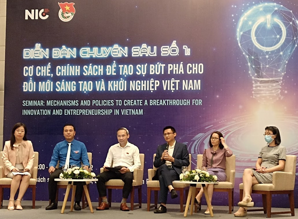 Bàn thảo nhiều giải pháp thúc đẩy tinh thần đổi mới sáng tạo và khởi nghiệp Việt Nam  - Ảnh 2.