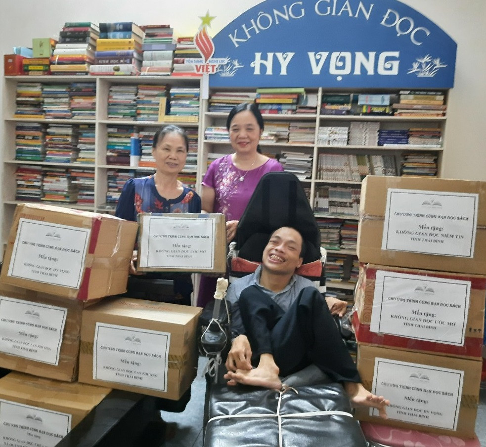 “Cùng bạn đọc sách” - Một hành trình nâng tầm trí tuệ Việt - Ảnh 2.