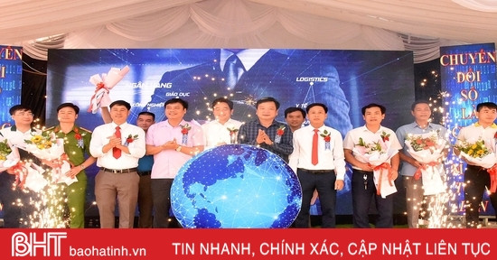 Xã đầu tiên của Hà Tĩnh tổ chức ngày hội chuyển đổi số