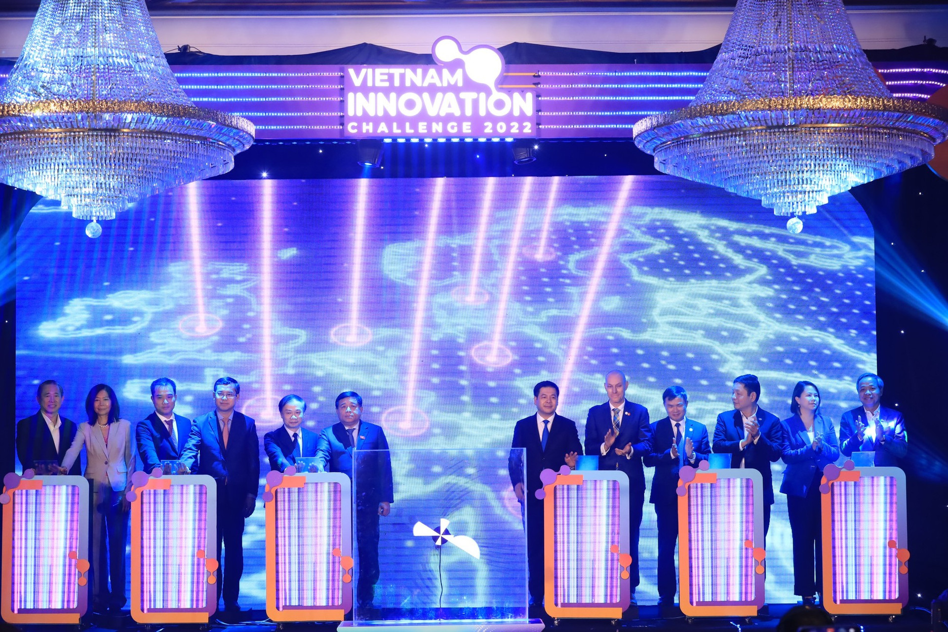 CMC đồng hành cùng Vietnam Innovation Challenge 2022 - Ảnh 3.