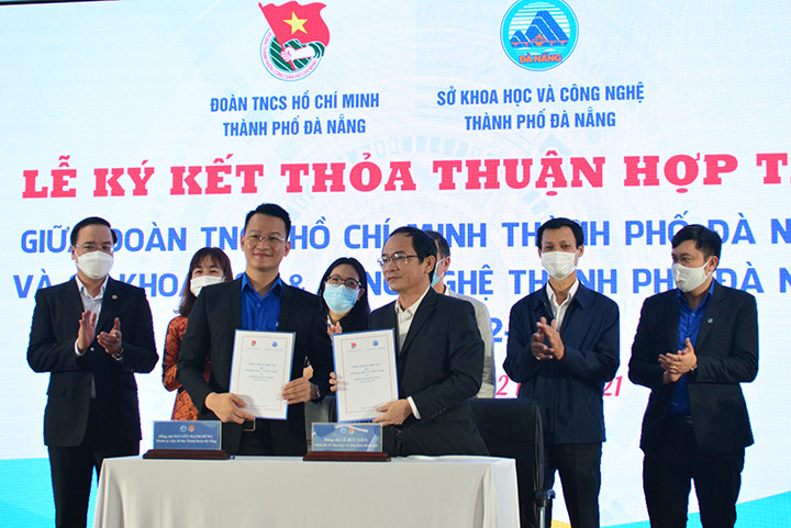 Thành Đoàn và Sở Khoa học và Công nghệ thành phố Đà Nẵng ký kết thỏa thuận hợp tác về nghiên cứu khoa học và phát triển công nghệ, khởi nghiệp đổi mới sáng tạo giai đoạn 2022 - 2025.