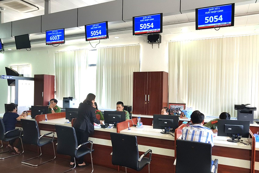 Ứng dụng trợ lý ảo hỗ trợ hỏi đáp TTHC tại Quảng Nam - Ảnh 3.